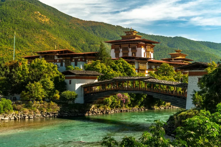 Bhutan Travel Guide (10 Days): A Journey Through Paro, Punakha & Beyond