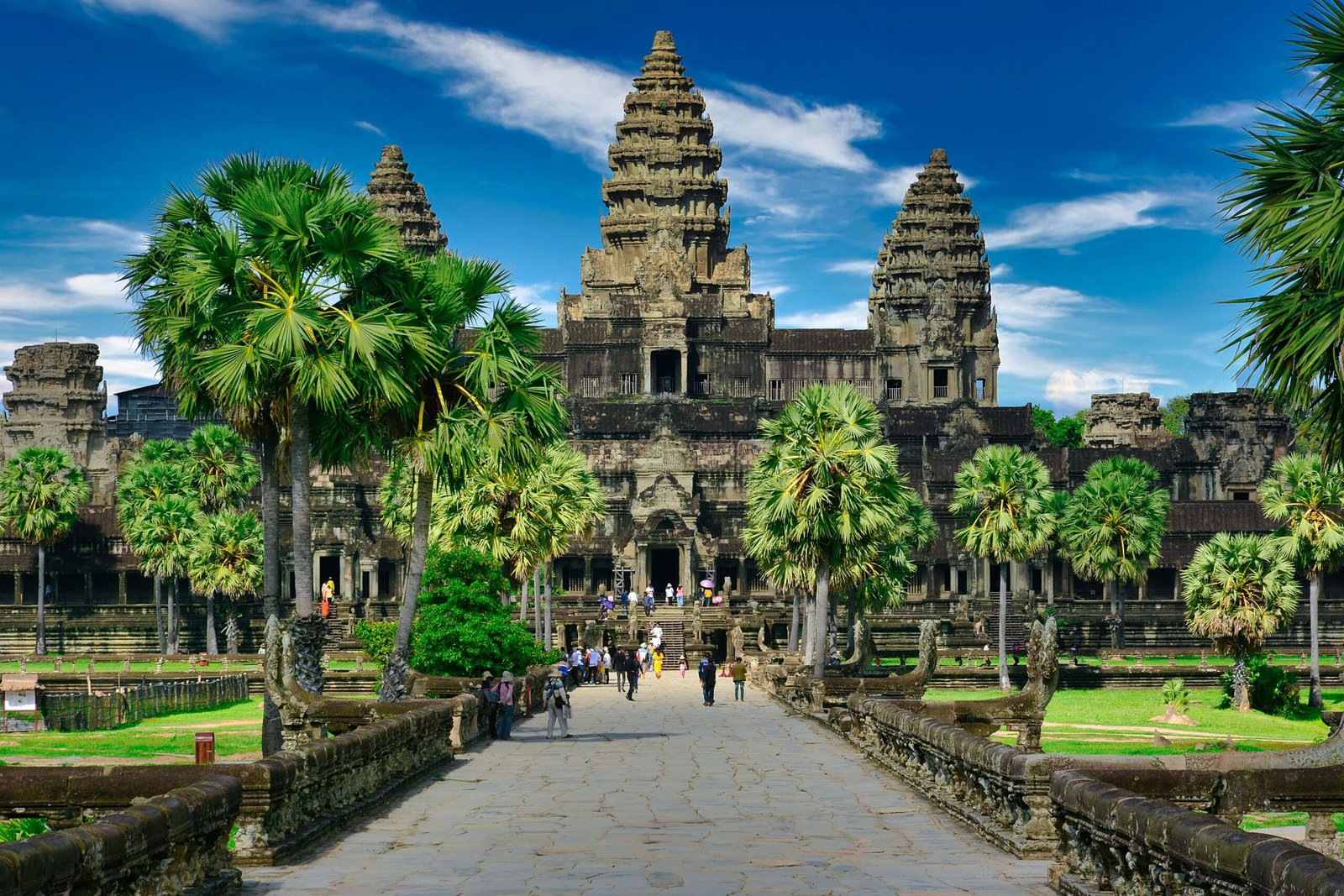 Luxury Cambodia Laos travel – Angkor Wat dawn and Luang Prabang