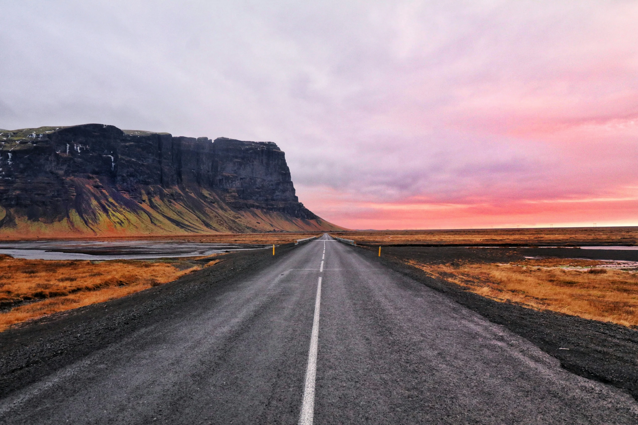 Luxury Iceland midnight sun – summer hiking golden light The Other Way